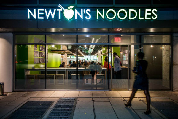 Newton's Noodles, a new stir-fry restaurant between Farragut Square and Dupont Circle. (Photo: Travis Vaughn)