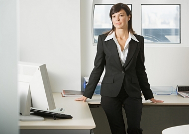 Business casual attire is good for a job fair. (Photo: victor1558/Flickr)