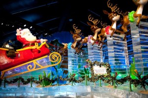 Santa and his sleigh at Gaylord National's ICE! (Photo: Rachel Cooper)