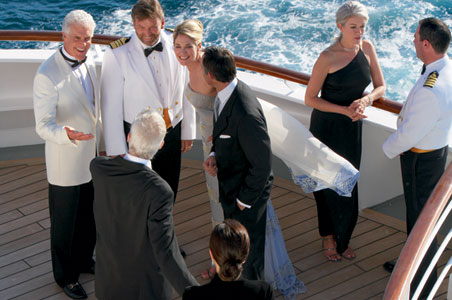Men should pack a suit for formal dinners. (Photo: Foldor's Travel)