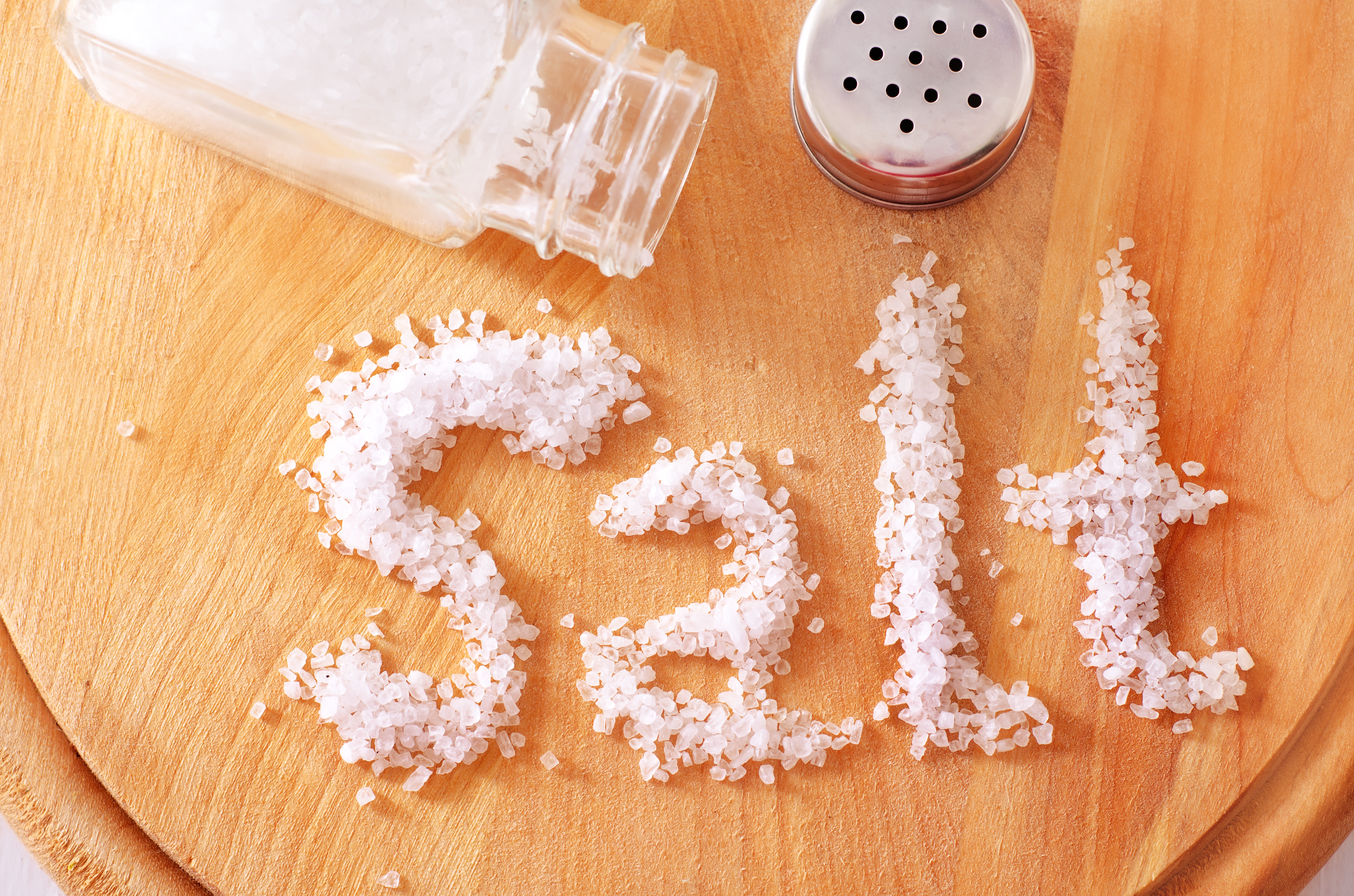 Sodium overload can lead to conditions such as high blood pressure or heart and kidney disease. (Photo: Shutterstock)
