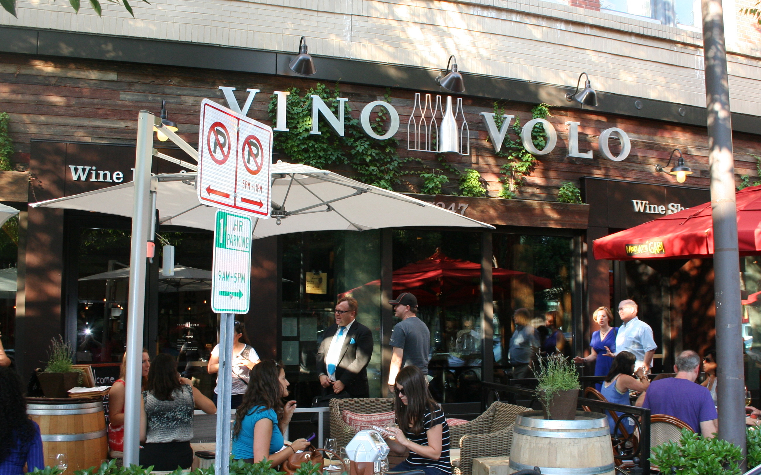Vino Volo in Bethesda Row has a new small plates menu. (Photo: Mark Heckathorn/DC on Heels)