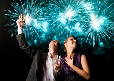 Take your date out for some fireworks and romance. (Photo: Monica Patrick/Love to Know)