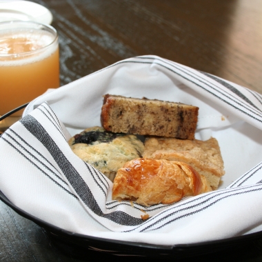 Fresh squeezed juices and pastries from BakeHouse Bakery started our brunch at Bearnaise. (Photo: Mark Heckathorn/DC on Heels)