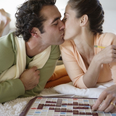 Bring out that silly, competitive side in your partner! (Photo: dallasmomsanddads.com)
