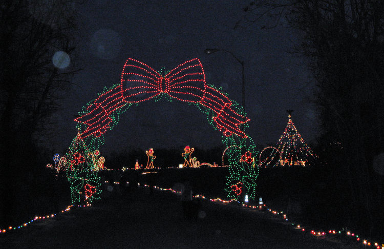 The Symphony of Lights in Columbia is a half hour drive through Christmas lights. (Photo: Baltimore Sun)