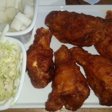 A small combo with wings and drumsticks will set you back $13 with another $3 for the coleslaw. (Photo: Mark Heckathorn/DC on Heels)