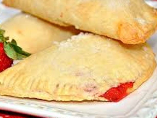 Strawberry rhubarb hand pies (Photo: Diabetic Connect)