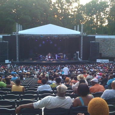 Concertgoers at a concert at Carter Barron Amphitheatre. (Photo: Lionjack/Wikipedia)