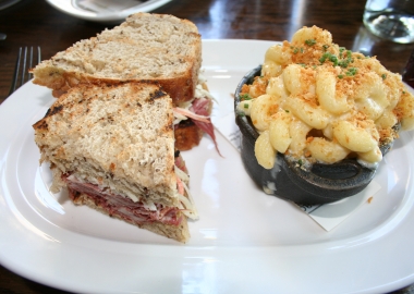 The bread on the corned beef sandwich was too thick, but the mac on cheese was perfect. (Photo: Mark Heckathorn/DC on Heels)