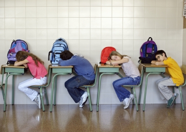 Students who don't get enough sleep have poor concentration at school. (Photo: ThinkStock)