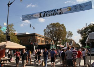 The 17th Street Festival features arts and entertainment. (Photo: Huffington Post)