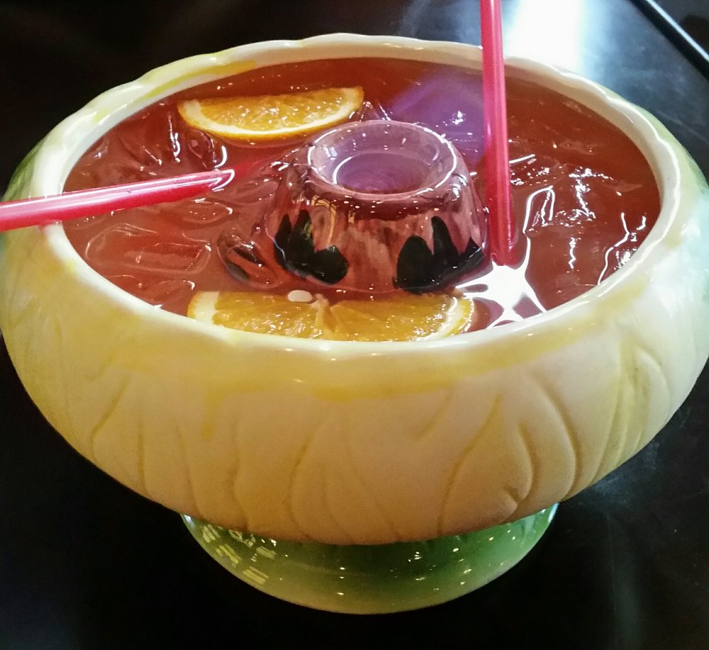 The Scorpion Bowl for two with rum, vodka, apricot brandy, peach schnapps and fruit juice. (Photo: Spencer H./Yelp)