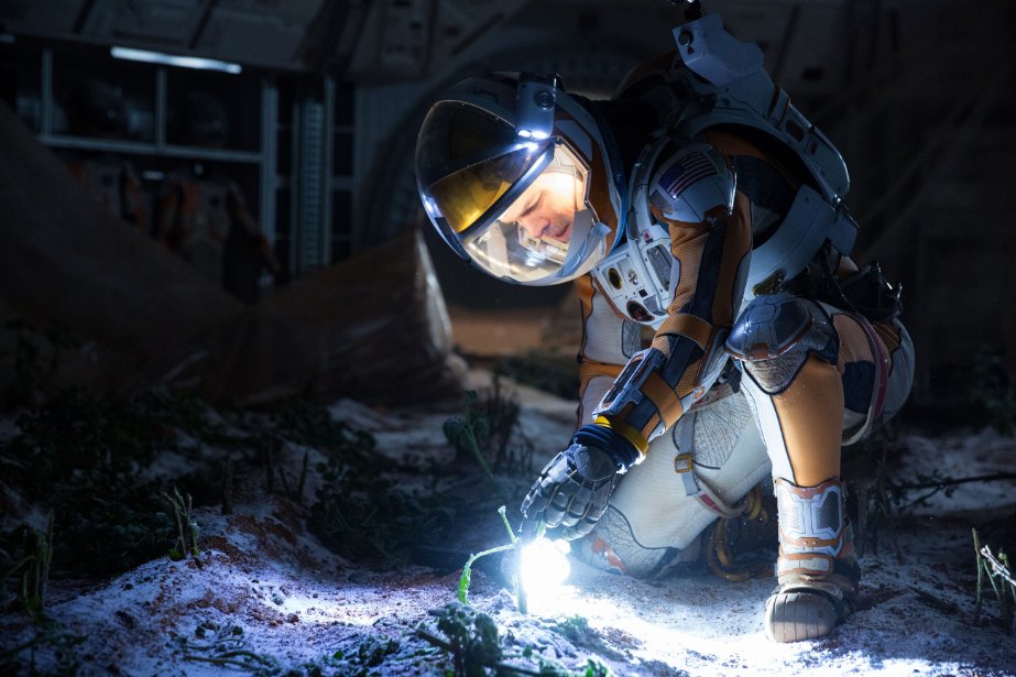 Matt Damon stars in "The Martian," which held onto first place over the weekend. (Photo: 20th Century Fox)