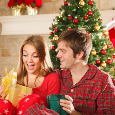 Surprise your someone special with a gift or two. (Photo: iStock)