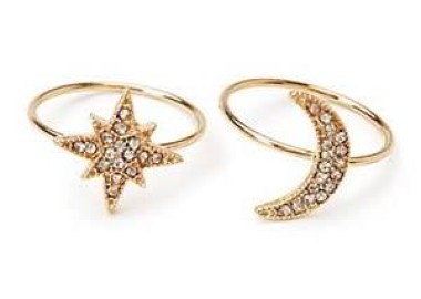 Moon and star friendship rings will remind you of each other every time you look at them. (Photo: Forever 21)
