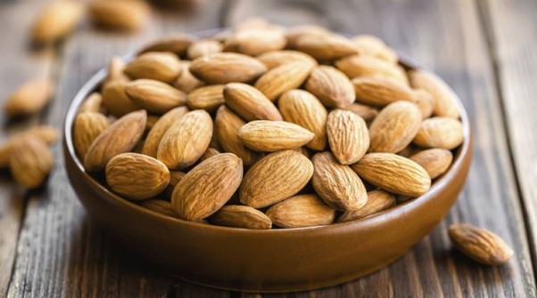 Researchers believe participants replaced salty and processed snacks with the almonds. (Photo: Thinkstock)