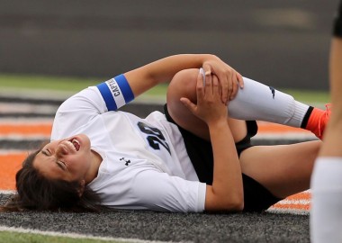 A study by researchers from The University of Texas Medical Branch at Galveston found women on the birth control pill are less likely to suffer ACL injuries. (Photo: The Soccer Mom Manual)