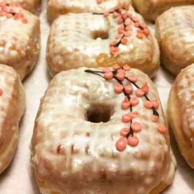 Astro Doughnuts & Fried Chicken is selling a cherry blossom doughnut. (Photo: kemorton/Instagram)