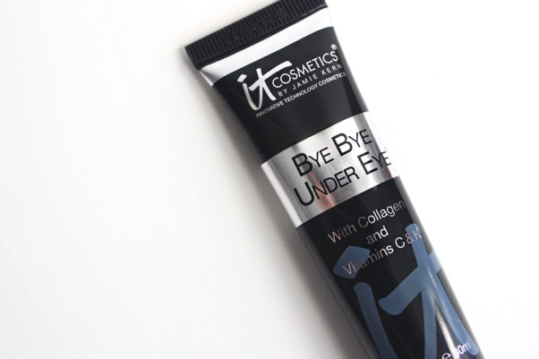 Bye Bye Under Eye Concealer completely covers dark circles. (Photo: thenotice.net)