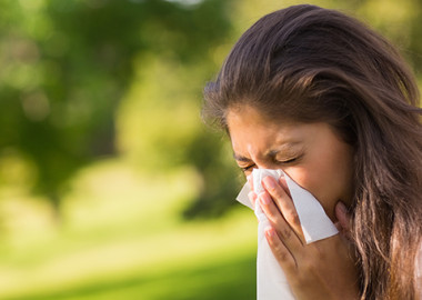 A string of warm days early this year tricked trees into blooming early, setting off an early allergy season. (Photo: Thinkstock)