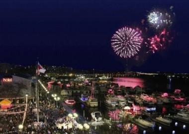 The Southwest Waterfront Fireworks Festival features activities beginning at 1 p.m. and fireworks at 8:30 p.m. rain or shine. (Photo: National Cherry Blossom Festival)