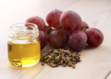 Ohio State University researchers have found that a fatty acid in grapeseed oil reduces heard disease and diabetes better than olive oil. (Photo: Getty Images)