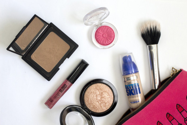 All makeup has an expiration date and should be thrown out after a while. (Photo:  missstephanieusher.blogspot.com)