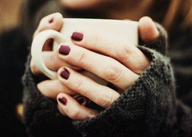 We all have those days when we can’t make it to a nail salon. (Photo: womansworld.com)