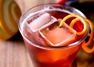 Restaurants and bars in the DMV will celebrate Negroni Week from June 6-12. (Photo: Chowhound)