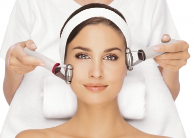 Medical facials are a great way to maintain your skin. (Photo: i-smileclinics.com)
