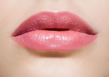The nude lip can be worn almost anywhere. (Photo: Getty Images)