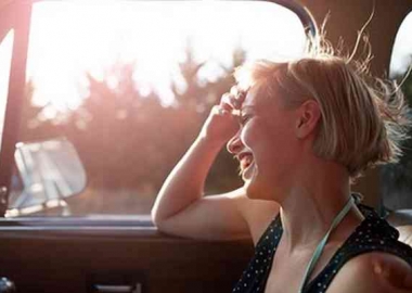 In the summer your hair gets more oils than normal due to the weather. (Photo: Getty Images)