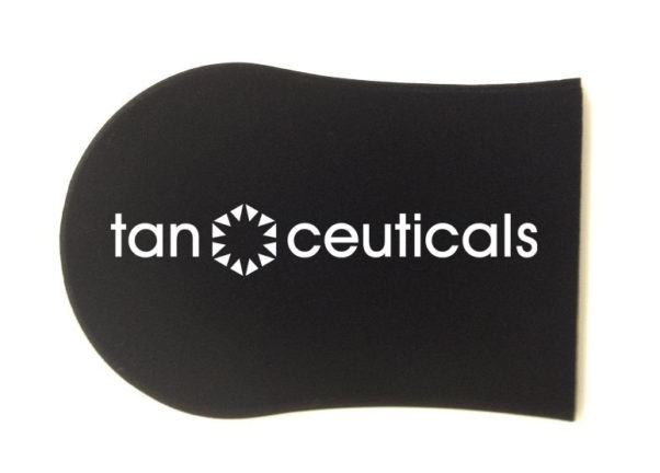 The Tanceuticals mitt is very easy to use with all of the company‘s products. (Photo: Tanceuticals)