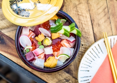 Chirashi, which means scattered sushi, is the chef’s selection of assorted fish with fresh sea urchin and salmon roe served over Matsuri sushi rice. (Photo: Farrah Skeiky)