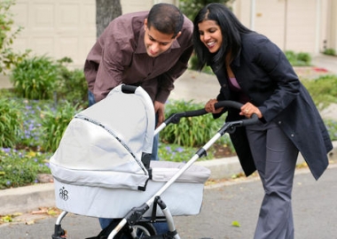 Two children are injured in stroller accidents every 2 hours in the U.S., a study has found. (Photo: Baby Centre)