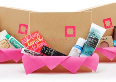 There are plenty of monthly beauty boxes to choose from. (Photo: www.fashionista.com)