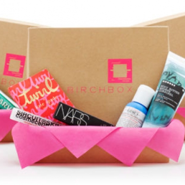 There are plenty of monthly beauty boxes to choose from. (Photo: www.fashionista.com)
