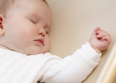 Babies should sleep flat on their backs with nothing else in their cribs, even blankets. (Photo: Thinkstock)