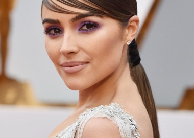 Olivia Culpo's purple rimmed eyes was done with a L'Oréal product. (Photo: Getty Images)