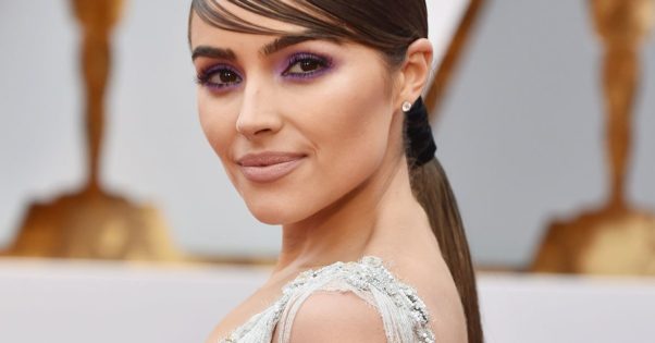 Olivia Culpo's purple rimmed eyes was done with a L'Oréal product. (Photo: Getty Images)