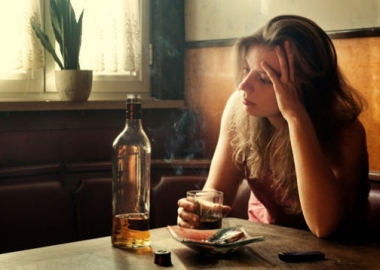 Drinking more alcohol won't cure a hangover, only postpone it. (Photo: Shutterstock)