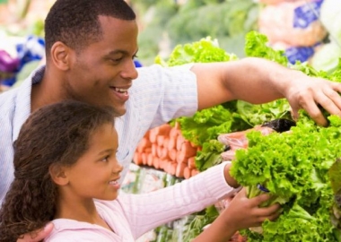 Fresh fruits and veggies are high in vitamins and fiber and low in fat. (Photo: Shutterstock)