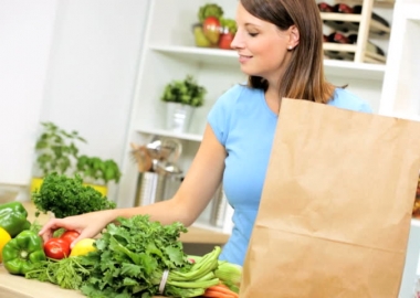 Eating a less-inflammatory diet may be especially important in reducing hip fracture risk in younger women. (Photo: Shutterstock)