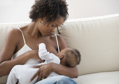 Support can often help mothers overcome challenges that might keep them from successful breastfeeding. (Photo: Getty Images)