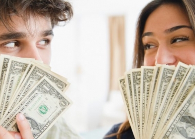 Talk money to see if you are financially compatible. (Photo: Getty Images)