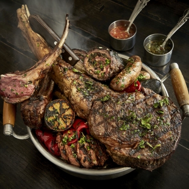 Del Campo meat platter. (Photo: Greg Powers)