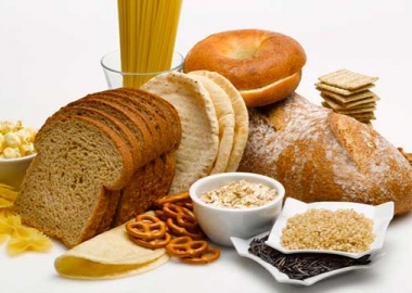 A new study shows that limiting whole grains as part of a reduced-gluten diet could actually increase heart attack risk in people without celiac disease. (Photo: Getty Images)