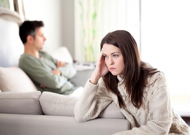 Unhealthy relationships can sometimes be hard to spot. (Photo: iStock)