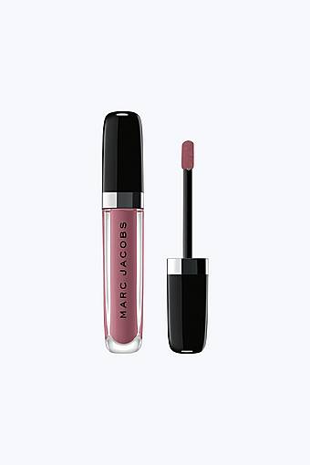 Marc Jacobs' Jacobs’ Enamored Hi-Shine Lip Lacquer Lip in Make Me! is a nude meets pink and lilac all in one. It blends effortlessly into your lips. (Photo: Marc Jacobs)